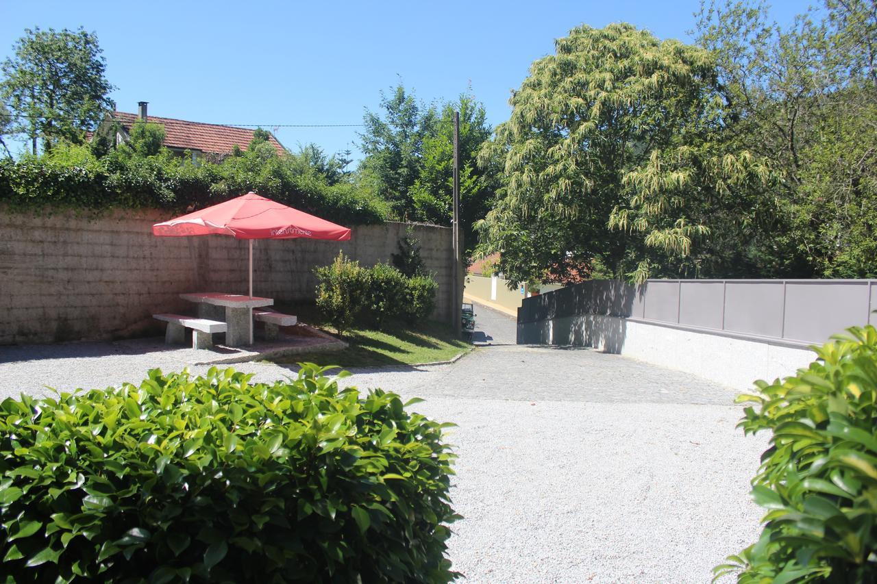 Casinha Dos Cubos Villa Geres Exterior photo
