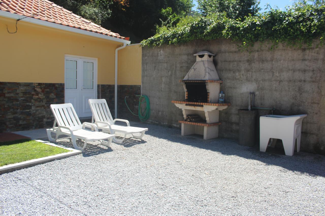 Casinha Dos Cubos Villa Geres Exterior photo